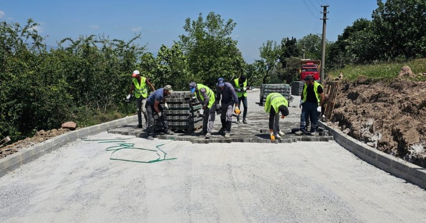Büyükşehir, üstyapı çalışmalarını sürdürüyor