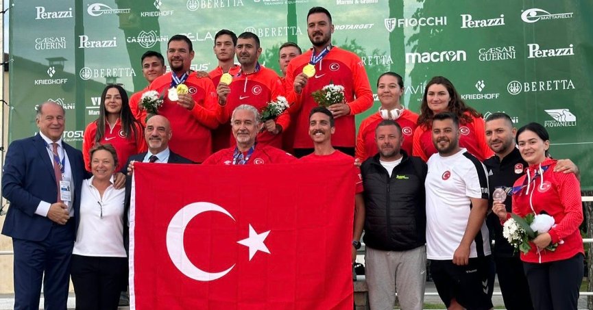 Büyükakın kutladı