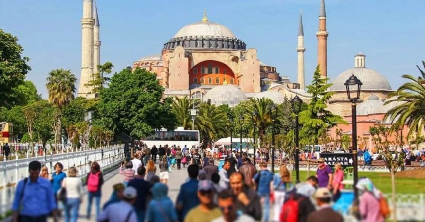 Türkiye 4 ayda 12 milyonu aşkın ziyaretçi ağırladı
