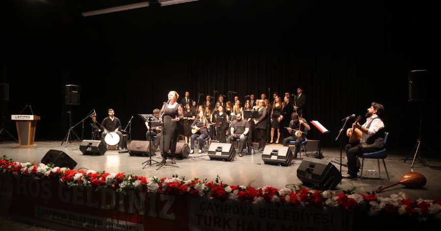 Koro kulakların pasını sildi