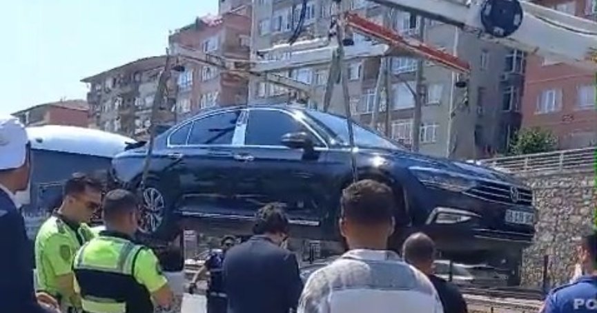 Alper Gezeravcı kazada yaralandı