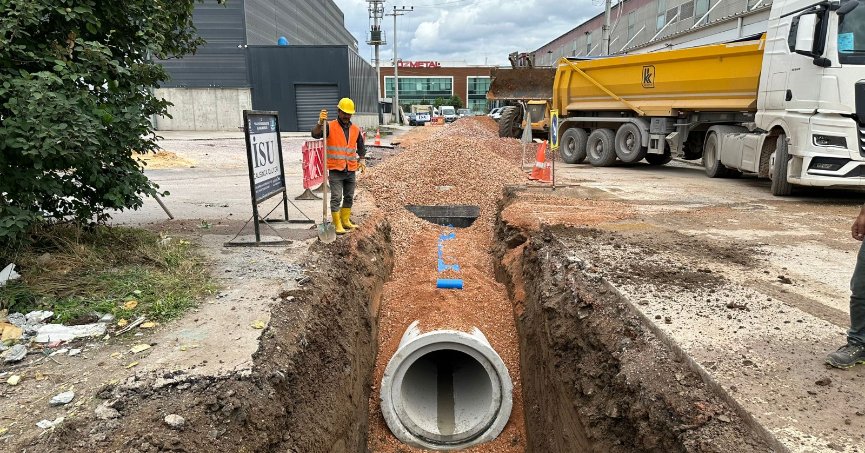 İSU’dan 2 bin 600 metre  yeni yağmur suyu hattı