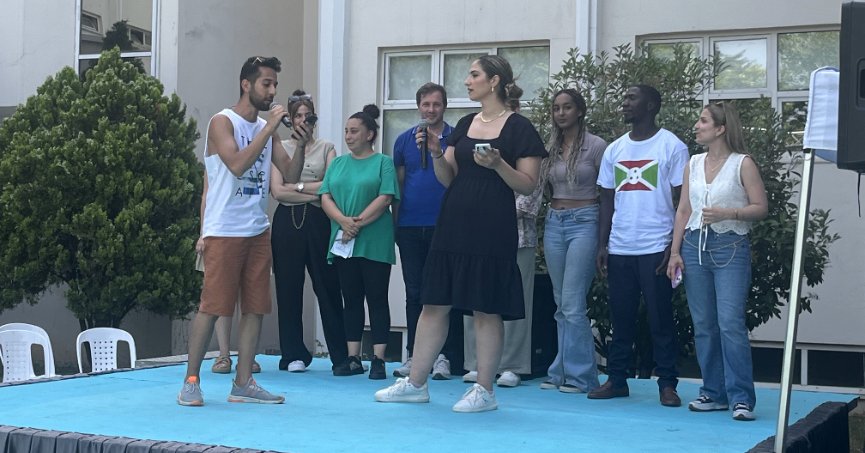 Eğlence ve kariyer bir arada