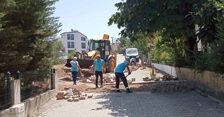 Turizm bölgelerinde parke yollar yenilendi   