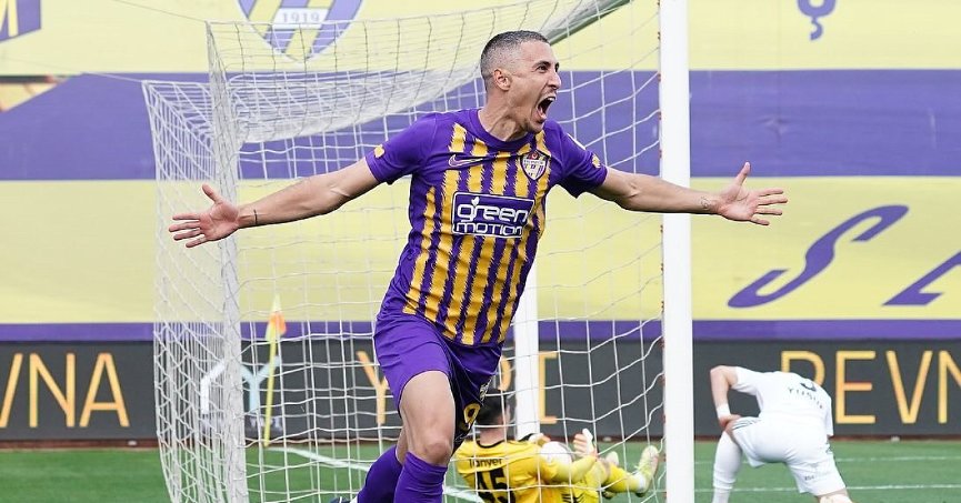 Bruno imzaya geliyor!