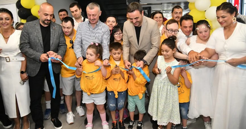 Genc-i Âlâ Erişilebilir Kafe hizmete açıldı