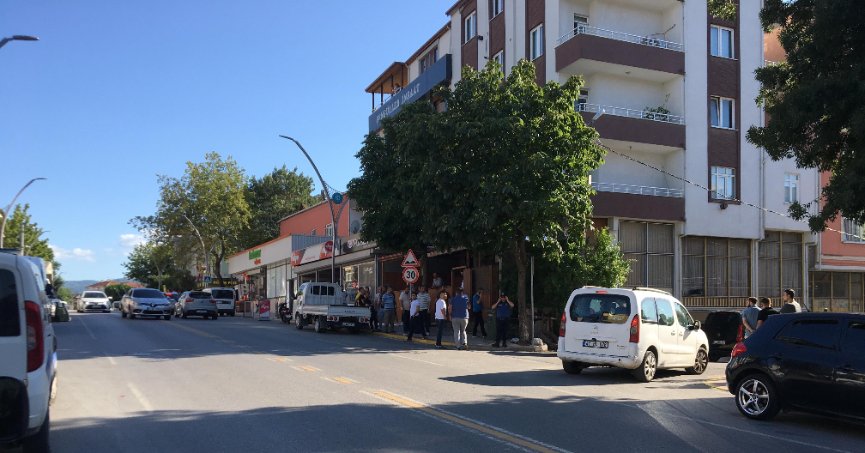 Okey masasında kavga çıktı: 2 yaralı