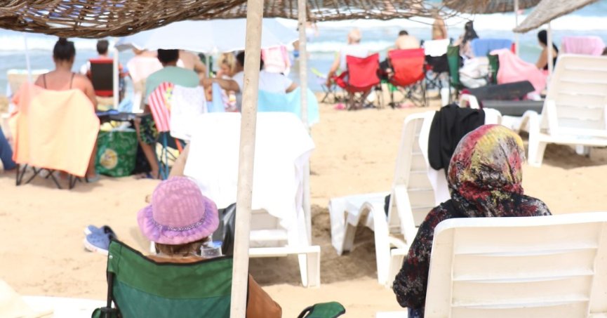 Huzurevi sakinleri denizle buluştu