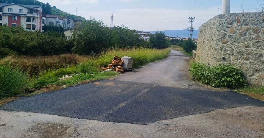 Yollarda asfalt yama çalışması