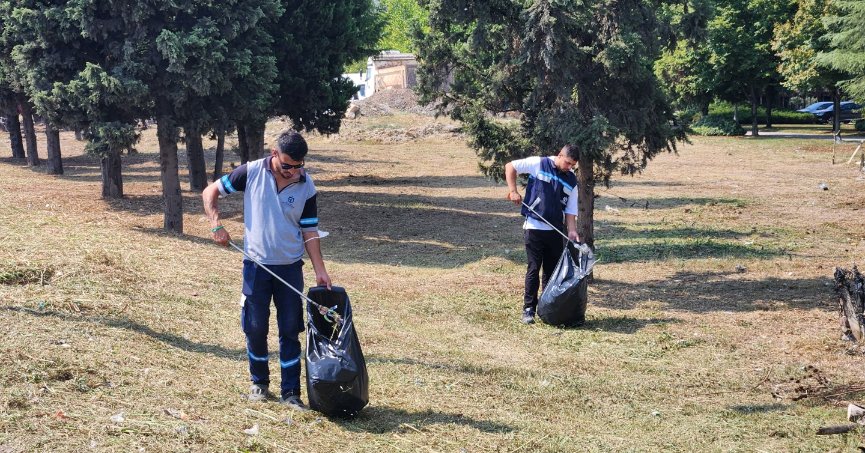 Park ve bahçelerde  sonbahar temizliği