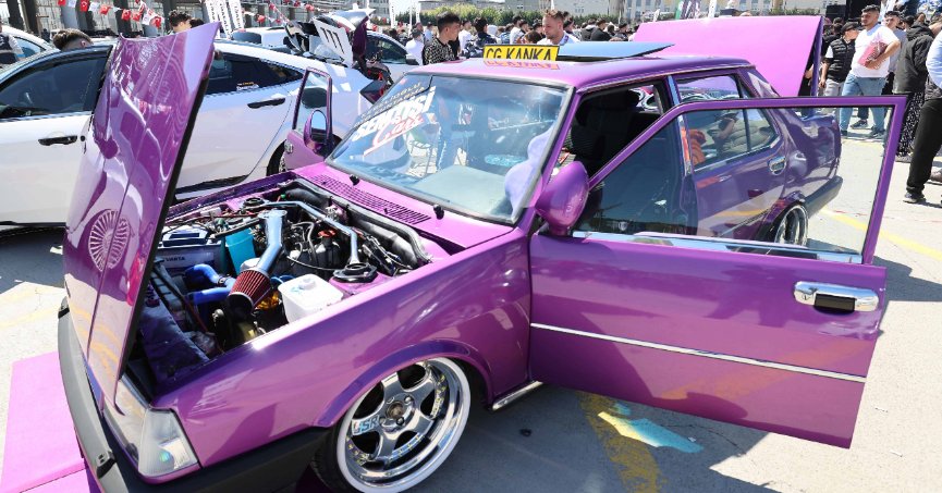 Modifiyeli araçlar büyük ilgi gördü