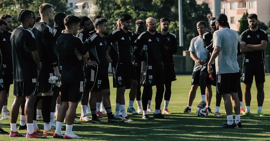 Kocaelispor yoğun çalışıyor