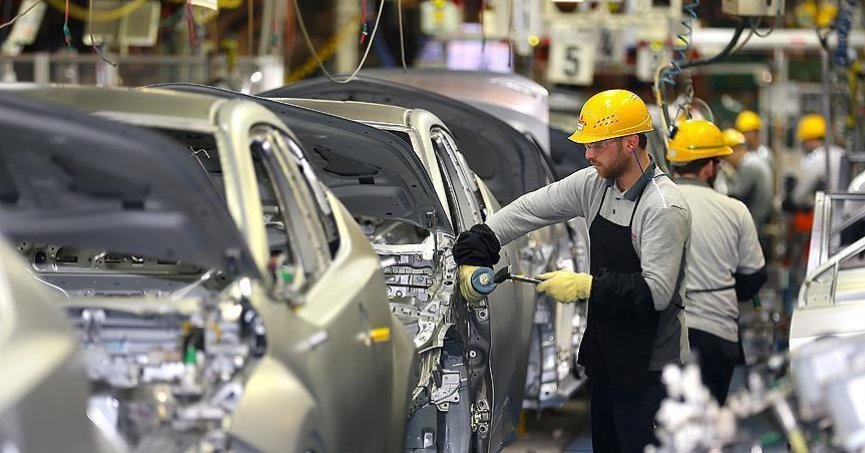 Otomotiv üretimi yıllık yüzde 10 arttı