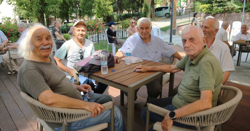 Saygınlar Kulübü üyeleriyle büyüyor