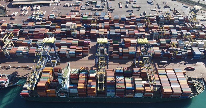 Komşulara ihracat 7 ayda 15,6 milyar dolara yaklaştı