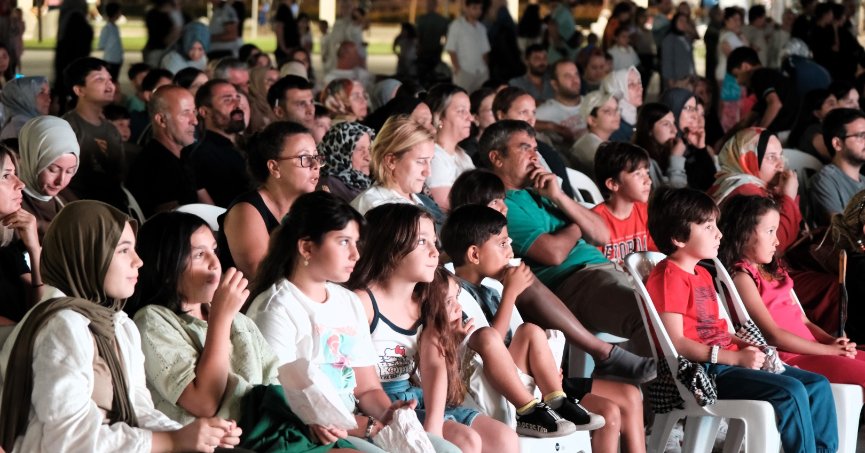 Açık havada sinema keyfine yoğun ilgi