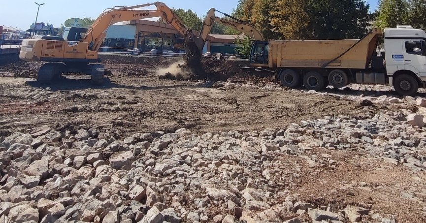 İzmit’teki iskelenin otoparkı büyütülüyor