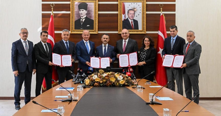 Ford Otosan ve Vehbi Koç Vakfı’ndan iki eğitim yatırımı