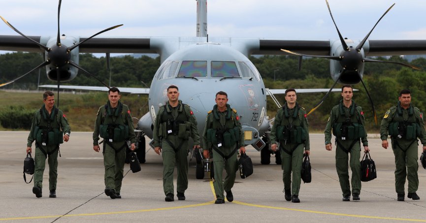 Mavi vatanın uçan gözü