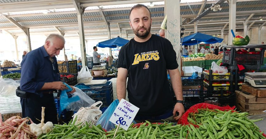 Semt pazarında  hareketlilik sürüyor