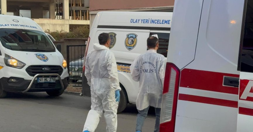 Çifte cinayetin katil zanlısı  yaşı küçük oğlu çıktı   