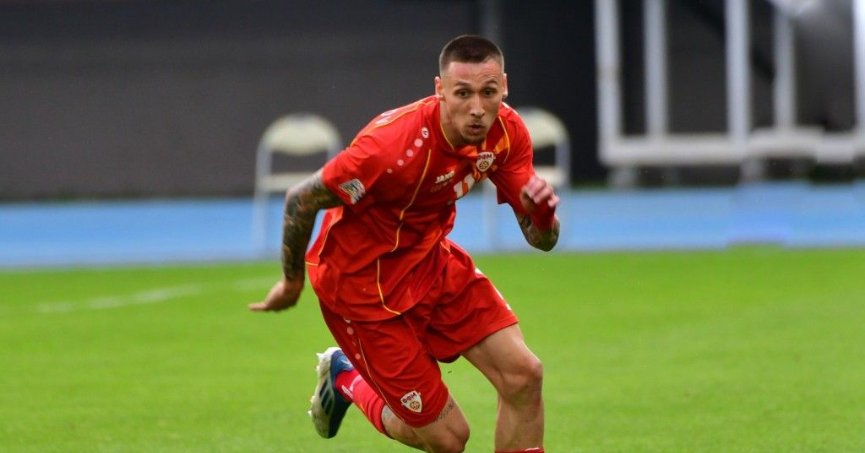 Churlinov’dan milli formayla gol sevinci