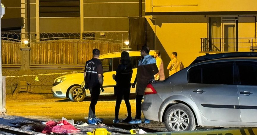 Kıskanç sevgili  dehşet saçtı: 3 ölü
