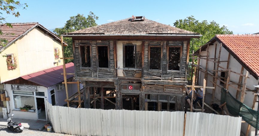 Tarihi Saraylı evi  restore ediliyor