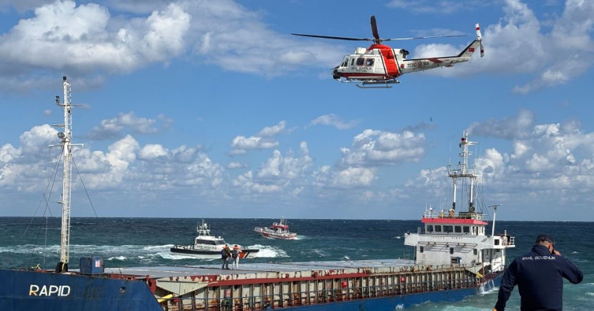 Valilik: Karaya oturan gemideki 7 personel tahliye edildi