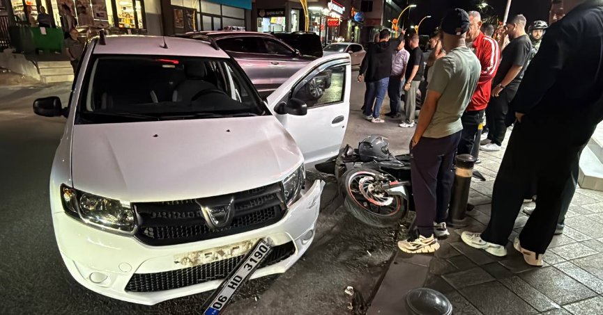 Otomobille motosiklet çarpıştı: 2 yaralı