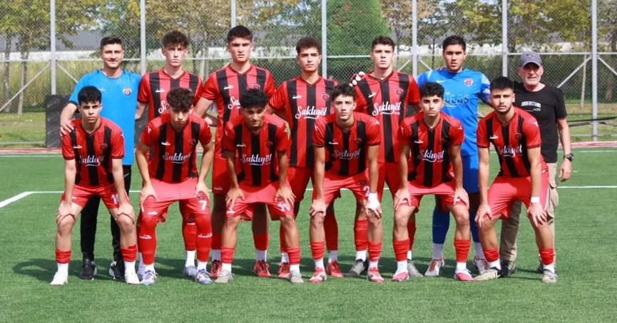 Gölcüksporlu gençler iyi yolda