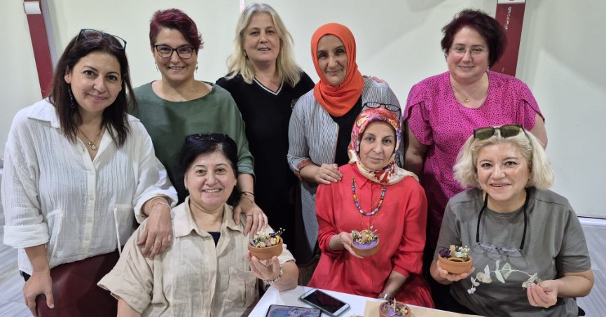 Gölcüklü kadınlar mum tasarımı yaptı