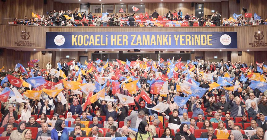 AK Parti’de coşkulu danışma