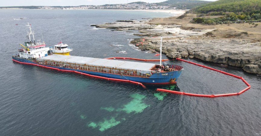 Karaya oturan gemi kurtarılacak