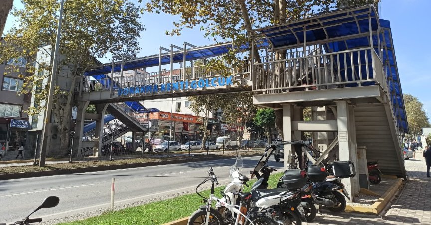 Üstgeçide bakım yapıldı