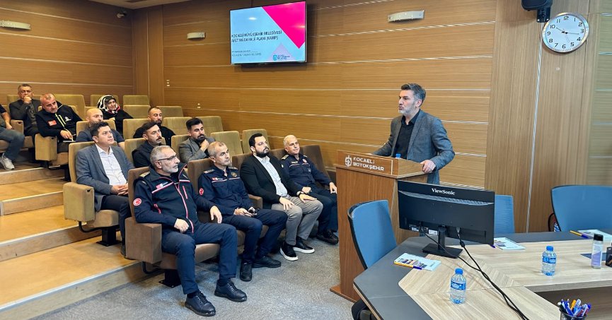 Deprem tatbikatı masaya yatırıldı