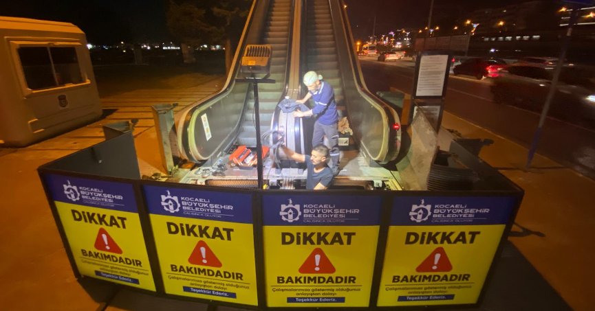 Yürüyen merdivenler bakımdan geçirilecek