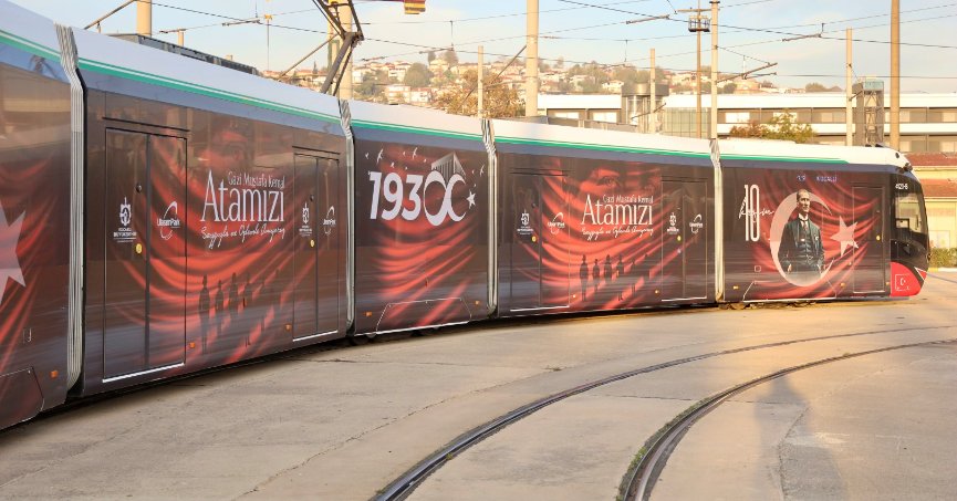 Otobüs ve tramvaylarda Ata’ya saygı