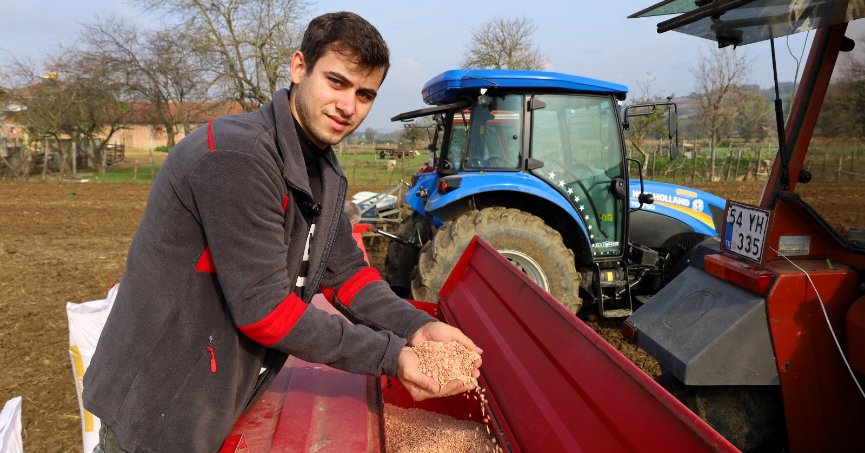 Çiftçiler, tohumları toprakla buluşturdu