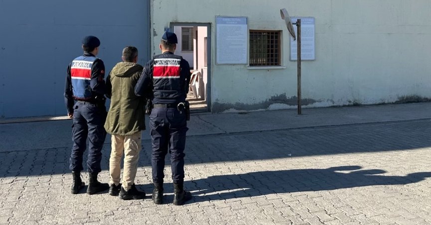 25 yıl 9 ay hapisle aranıyordu, yakalandı