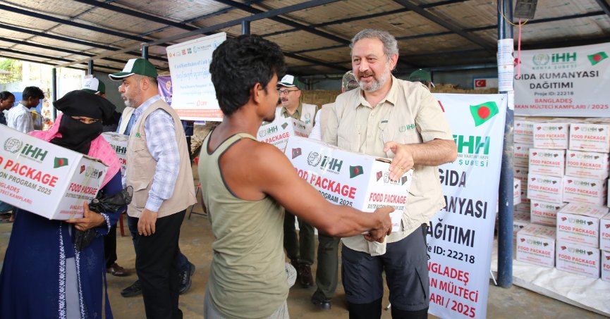 İHH, Arakanlı mültecilere yardımlarını sürdürüyor