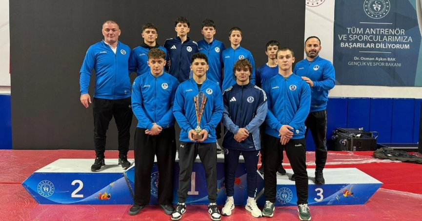 Güreşçilerimiz ikinci oldu