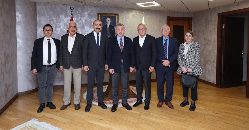 Büyükakın’a ziyaretçi akını