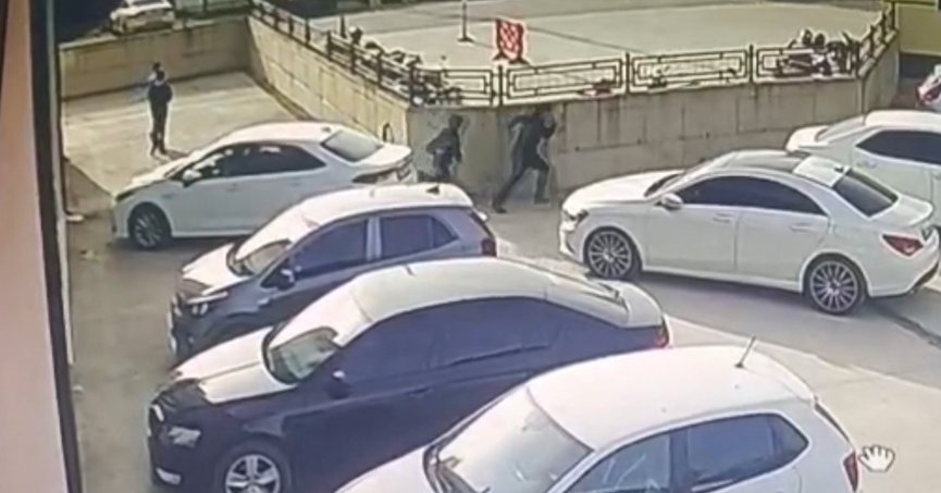 Okul bahçesine yorgun mermi düştü