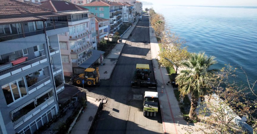 Halıdere sahilinde üstyapı sil baştan