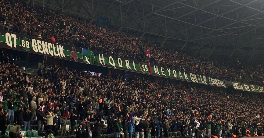 Taraftarın desteği takıma yansıdı