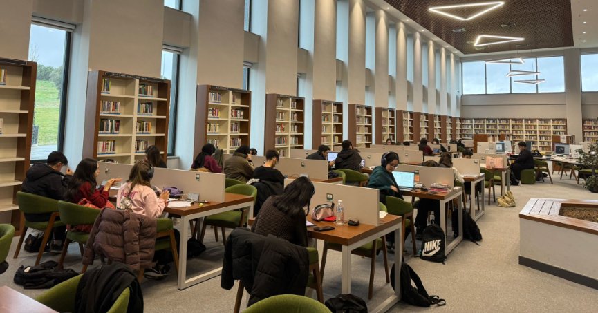Modern kütüphaneler gençlerin uğrak noktası