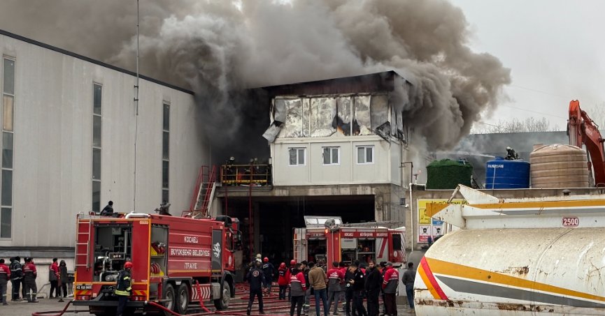 Beton fabrikasında korkutan yangın