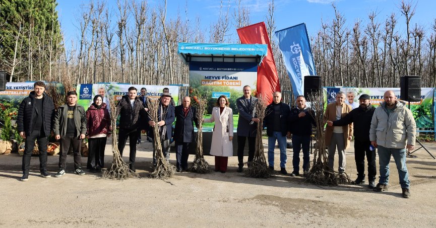 Yüzde 50 hibeli fidanlar dağıtıldı