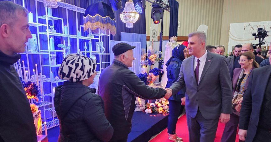 Gölcük Evlilik Fuarı yoğun ilgi gördü